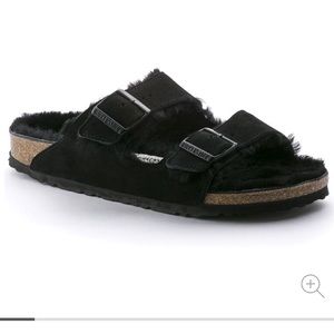 BNIB Arizona Shearling 2 strap Birkenstock Sandals Black Size 37